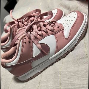 ❌ SOLD Nike Dunk Low Pink ❌